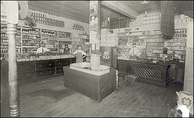 1-macnamarastore-1913.jpg